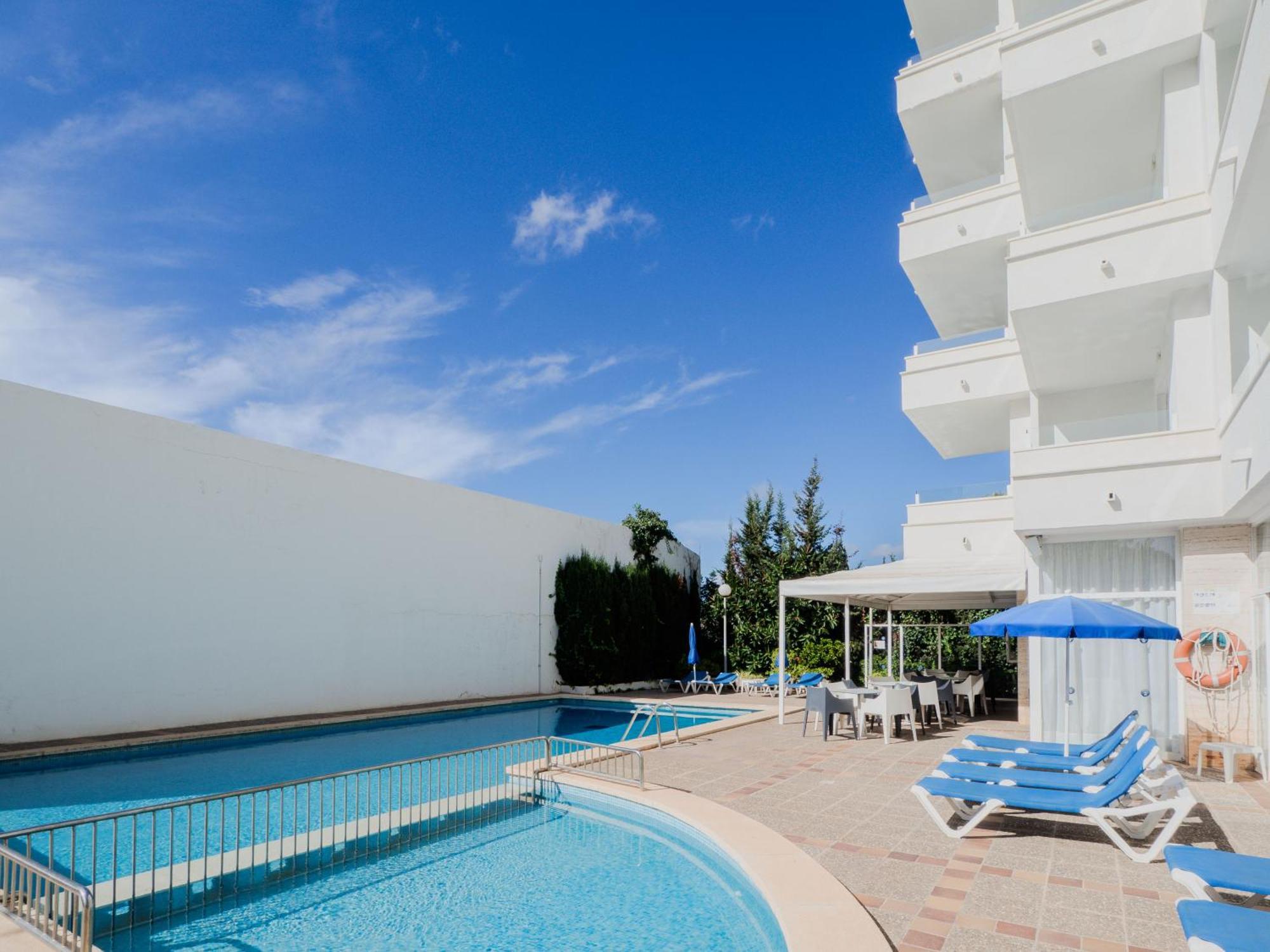 Apartamentos La Santa Maria Cala Millor  Kültér fotó